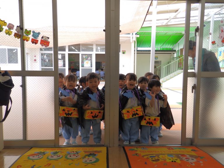 保育の様子　⑭　もも組