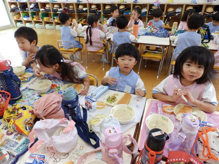 給食の様子　⑫　たけ組
