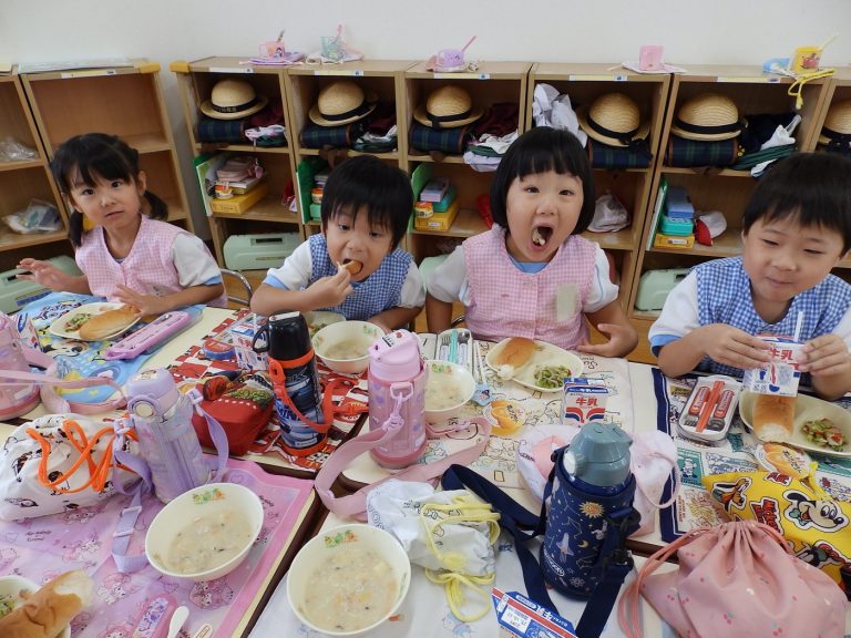 給食の様子　⑬　たけ組