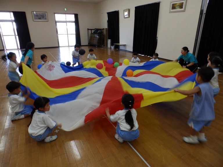 保育の様子　㉕　もも組