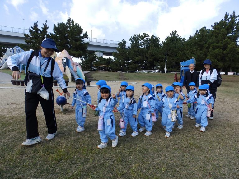 遠足　㉚　もも組