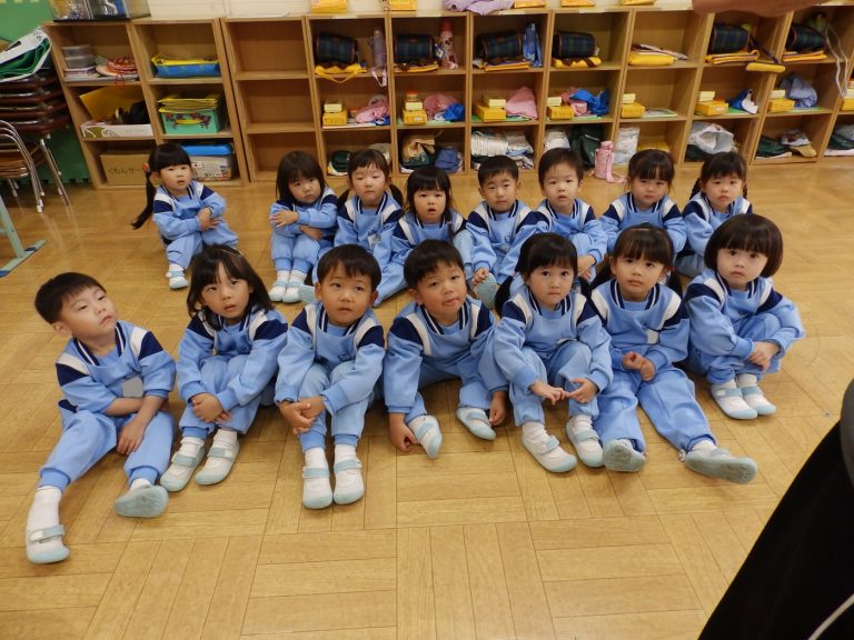 保育の様子　⑭　もも組