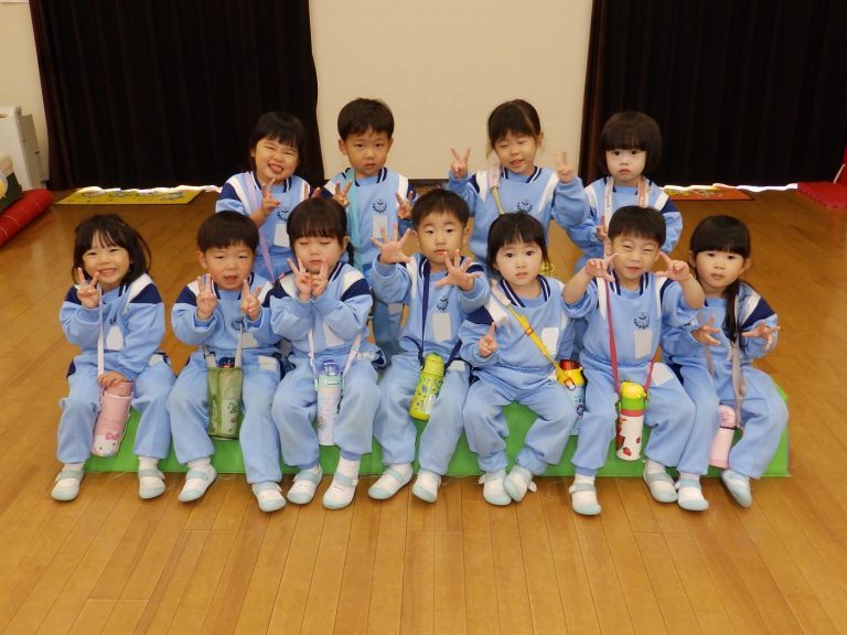 保育の様子　㉑　もも組