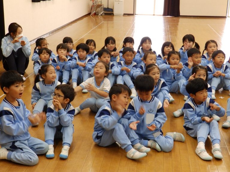 手話講座　⑦　年長組