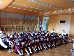 図書館見学　①