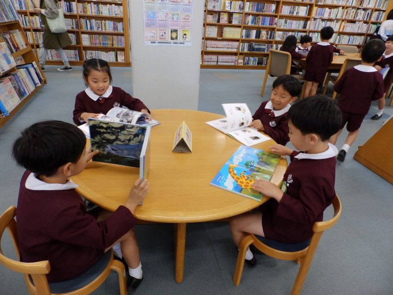 図書館見学　⑥　　　　