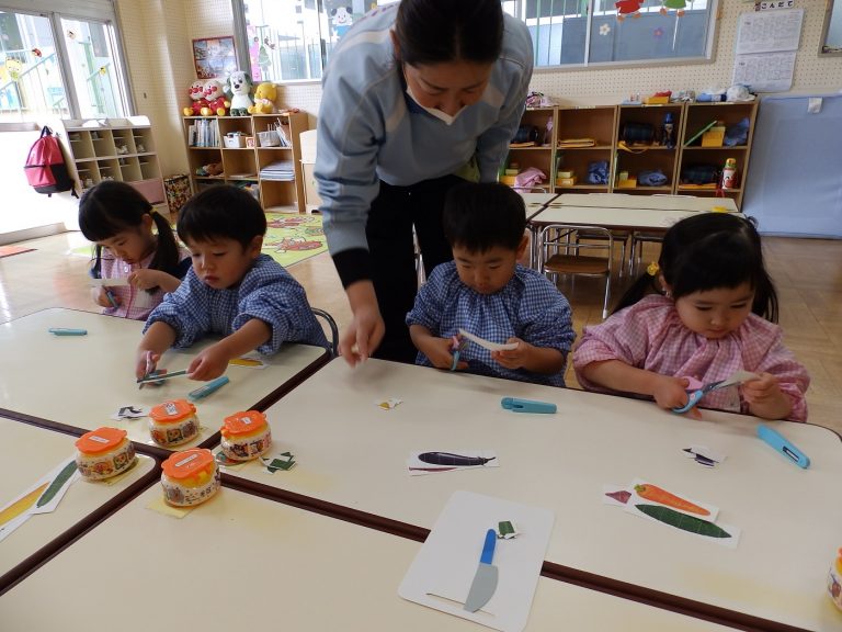保育の様子　⑥　もも組