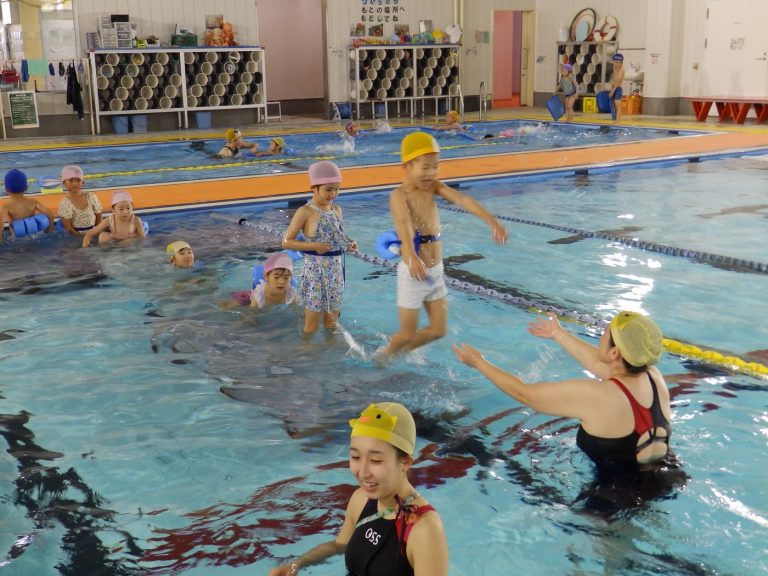 スイミングの様子　⑤　年長組