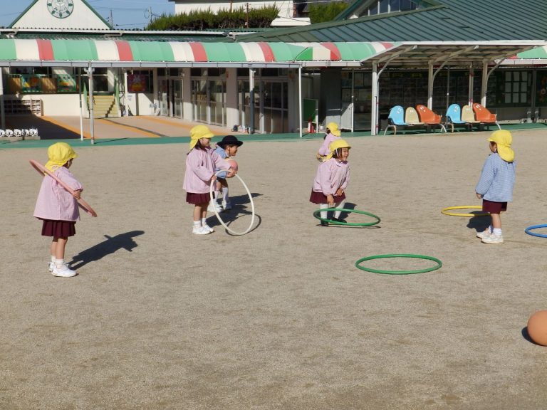 保育の様子　②　年少組