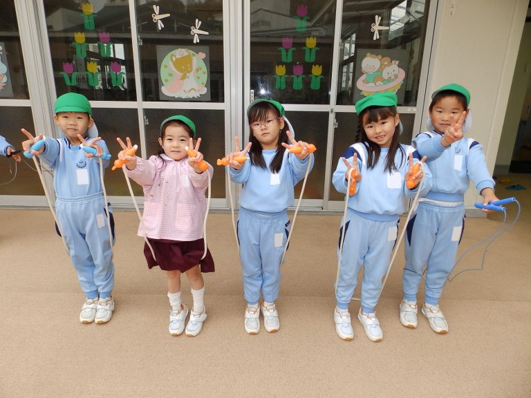 保育の様子　③　すみれ組