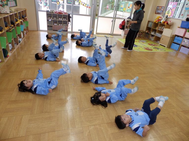 保育の様子　⑨　もも組