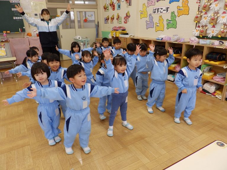 保育の様子　⑨　もも組