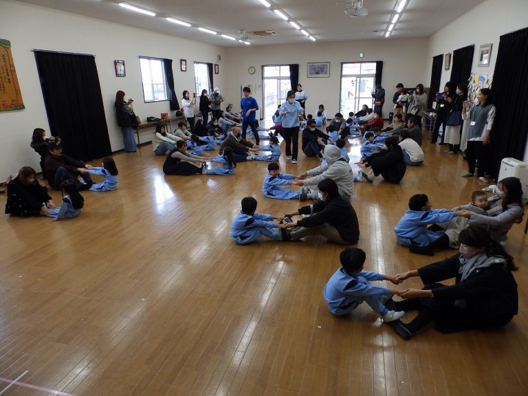 保育参観　⑥　すみれ組