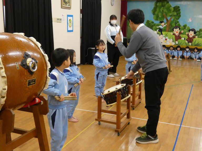 和太鼓指導　⑧　すみれ組