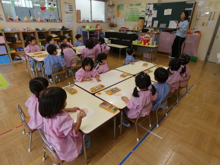 保育の様子　⑪　もも組