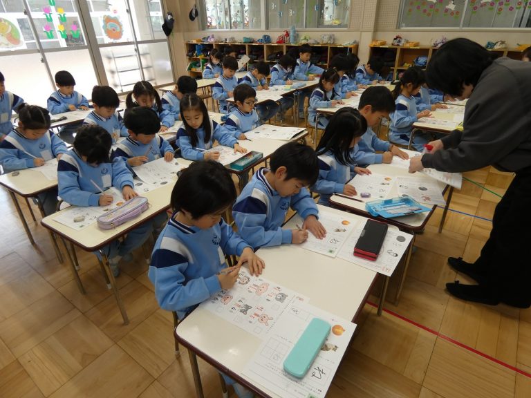 学研教室　⑨　すみれ組