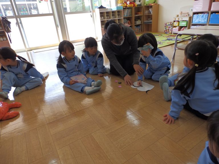 保育の様子　⑪　もも組