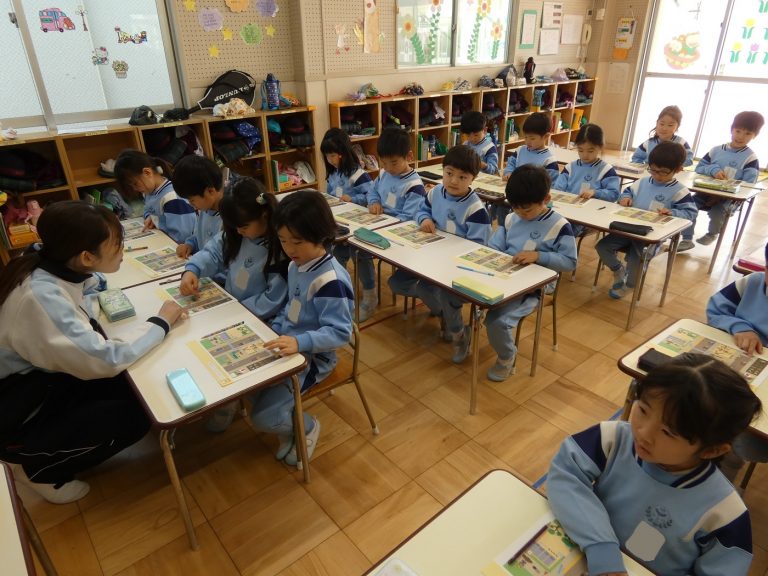 学研教室　③　すみれ組