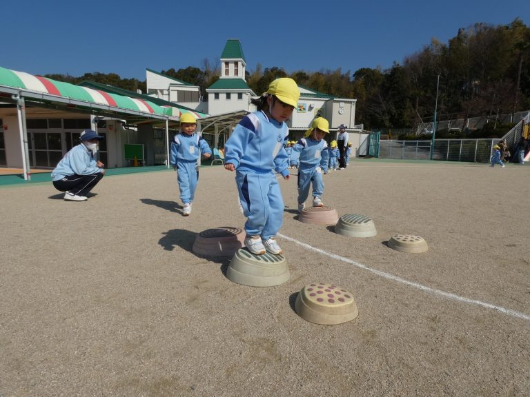 保育の様子　⑪　年少組