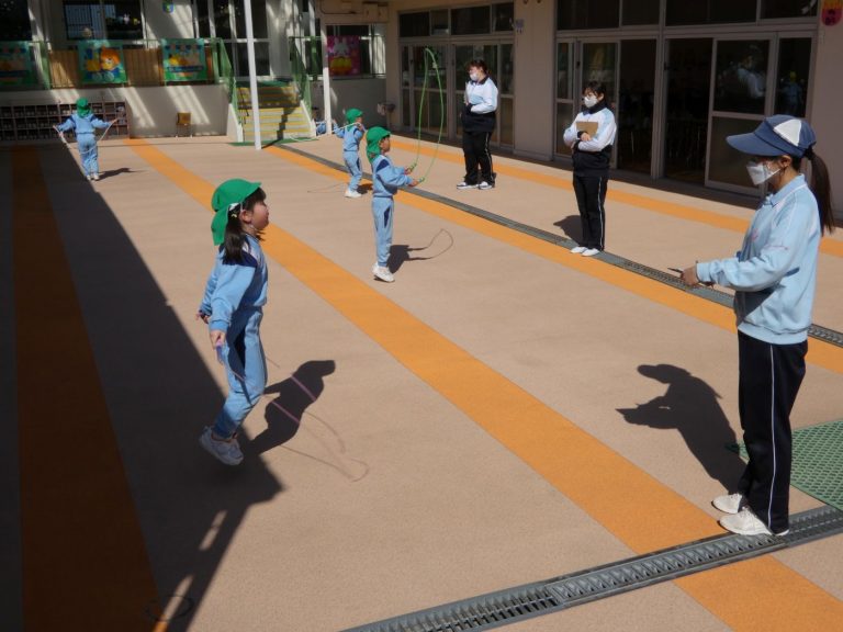 なわとび大会　⑬　れんげ組