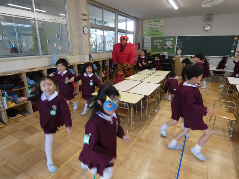 保育の様子　⑥　すみれ組