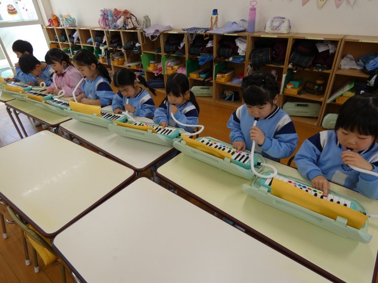 音楽気ラブ　⑧　年中組