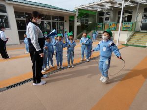 保育の様子　①　すみれ組