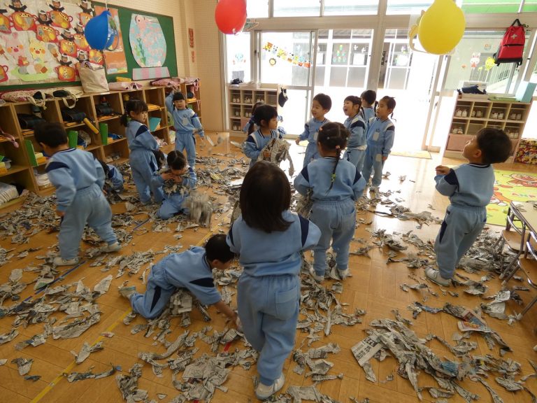 保育の様子　⑥　もも組