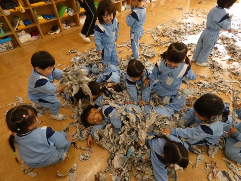 保育の様子　⑧　もも組