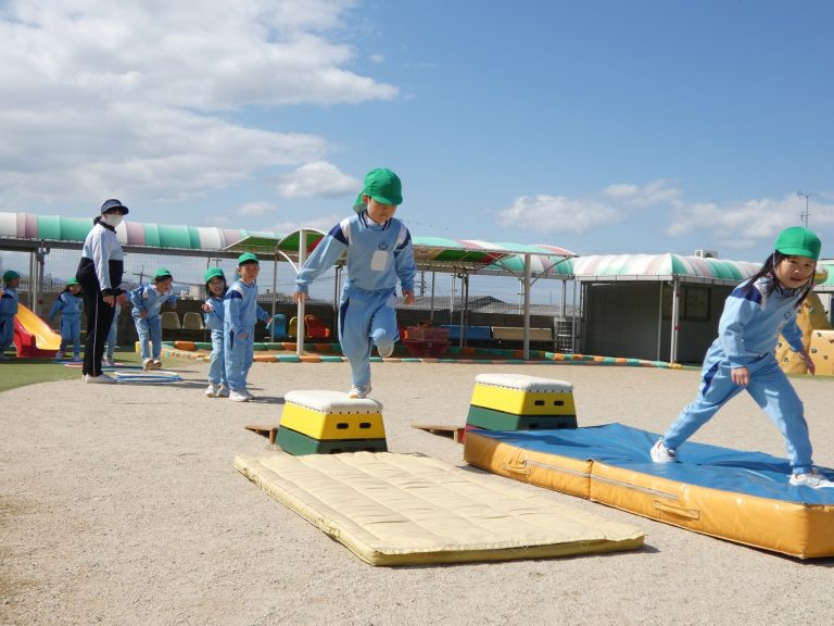 体育指導　③　すみれ組