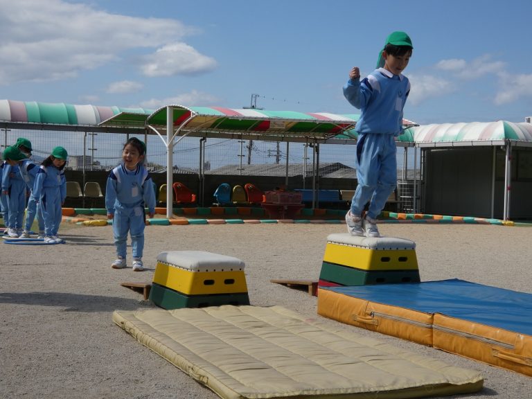 体育指導　④　すみれ組