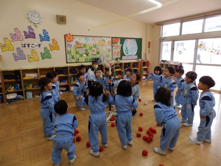 保育の様子　⑲　もも組