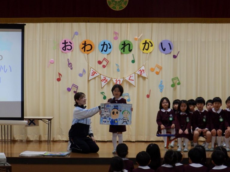 お別れ会　⑤　すみれ組