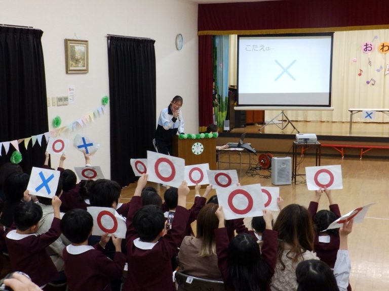 お別れ会　⑧　すみれ組