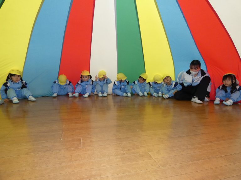 パラバルーン　⑦　年少組