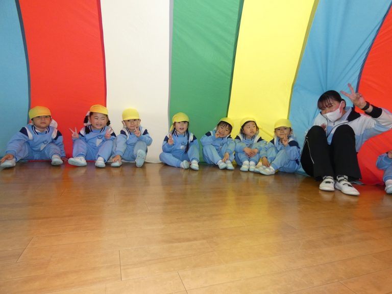 パラバルーン　⑧　年少組