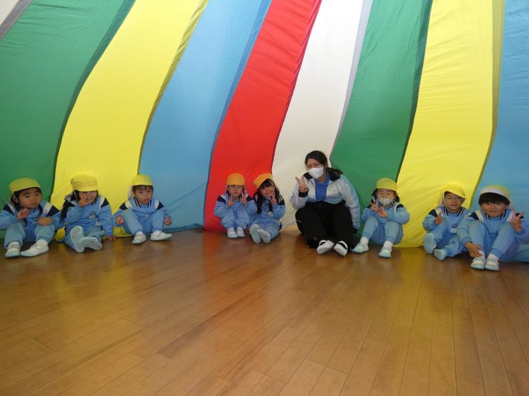 パラバルーン　⑨　年少組