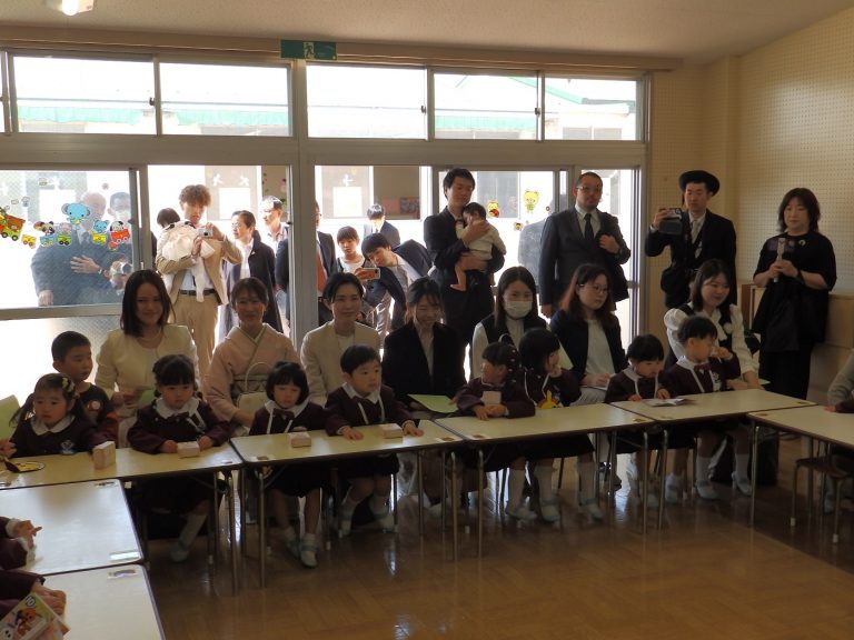 第５９回　入園式　⑱　ばら組