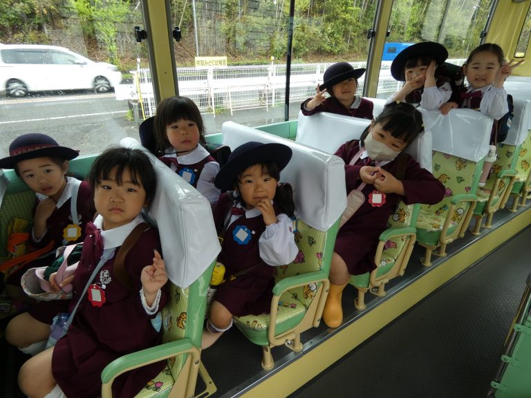 バス降園の様子　⑯