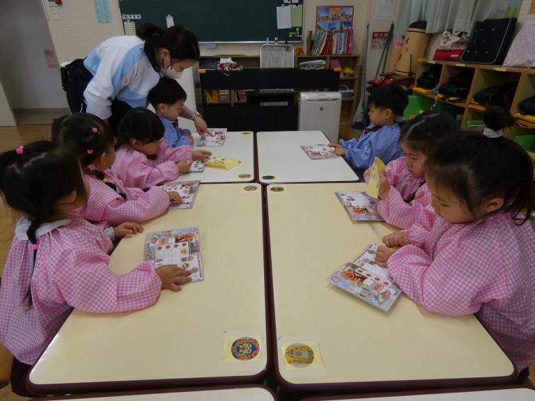 保育の様子　⑥　ばら組