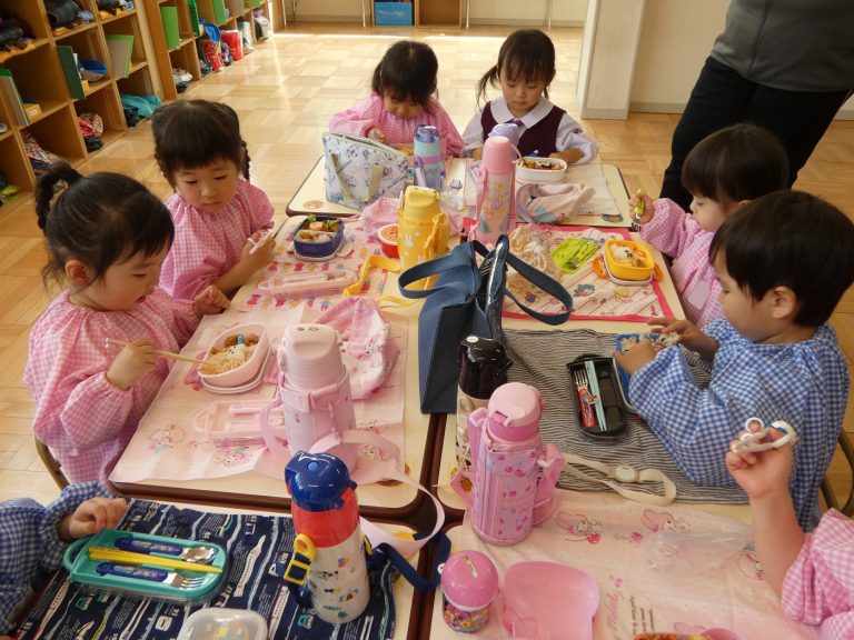 昼食の様子　⑳　さくら組
