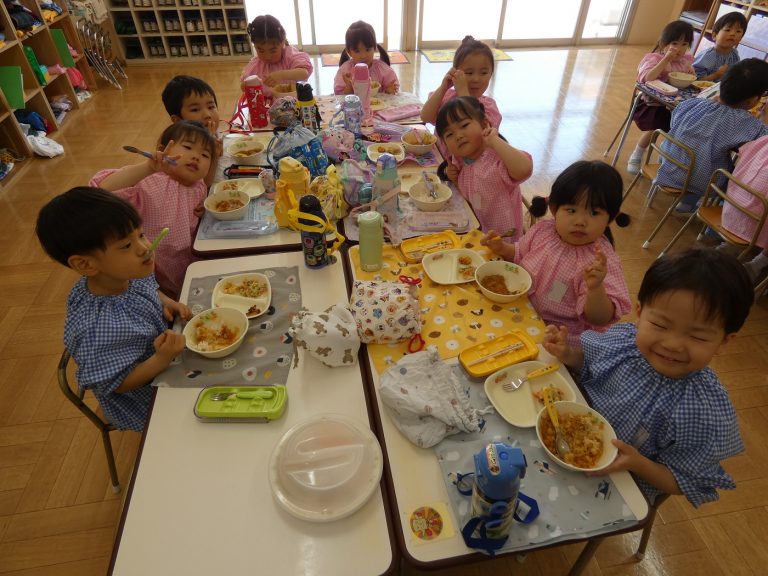 初めての給食　⑭　ばら組