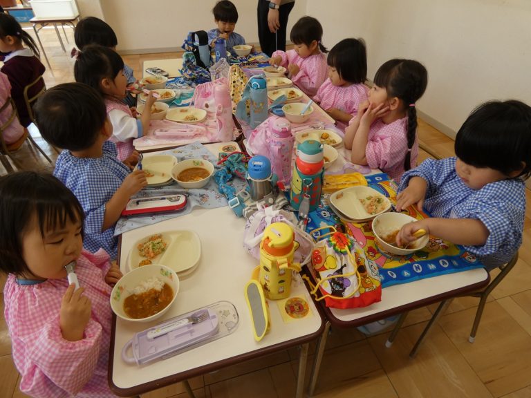 初めての給食　⑰　さくら組