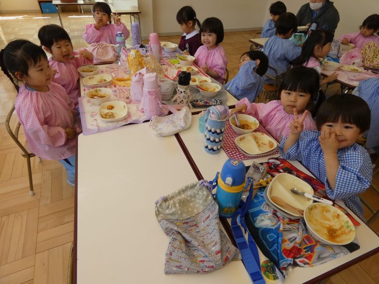 初めての給食　㉑　さくら組