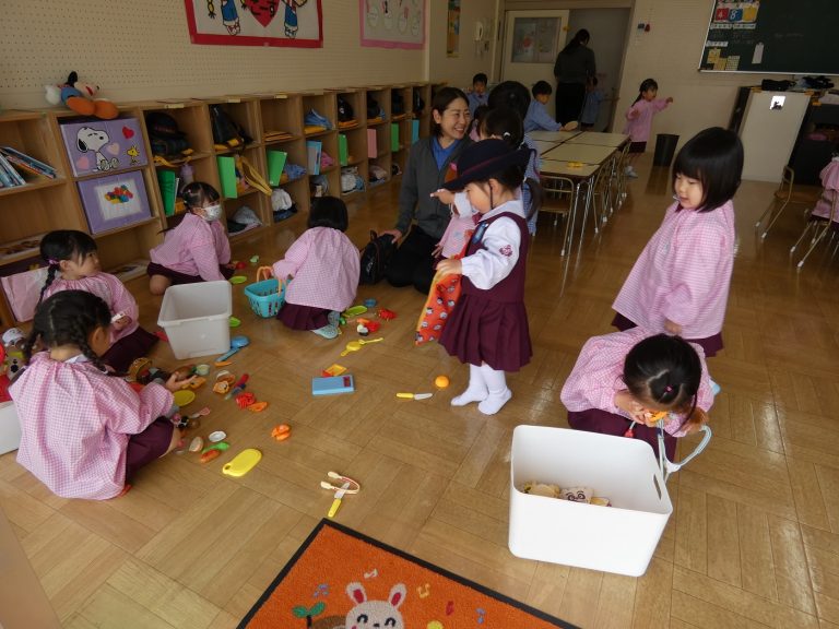 保育の様子　⑥　ばら組