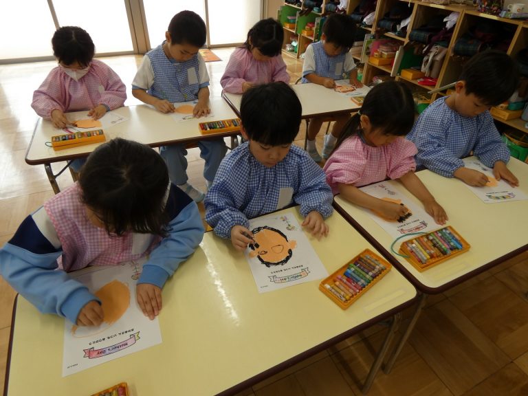 保育の様子　⑪　すみれ組