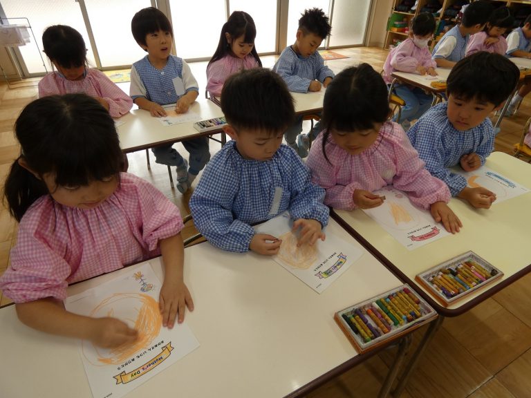 保育の様子　⑨　すみれ組