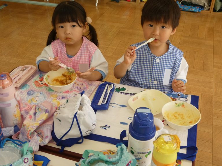 保育の様子　⑫　もも組