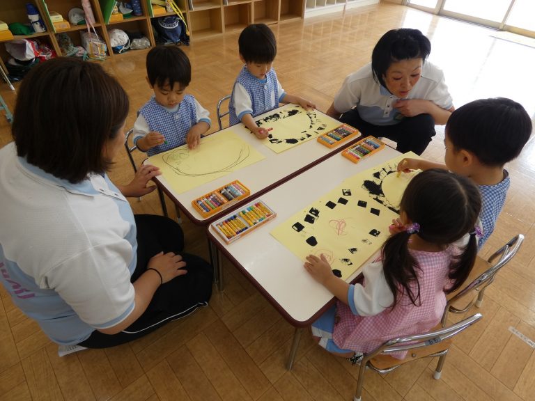 保育の様子　⑪　もも組