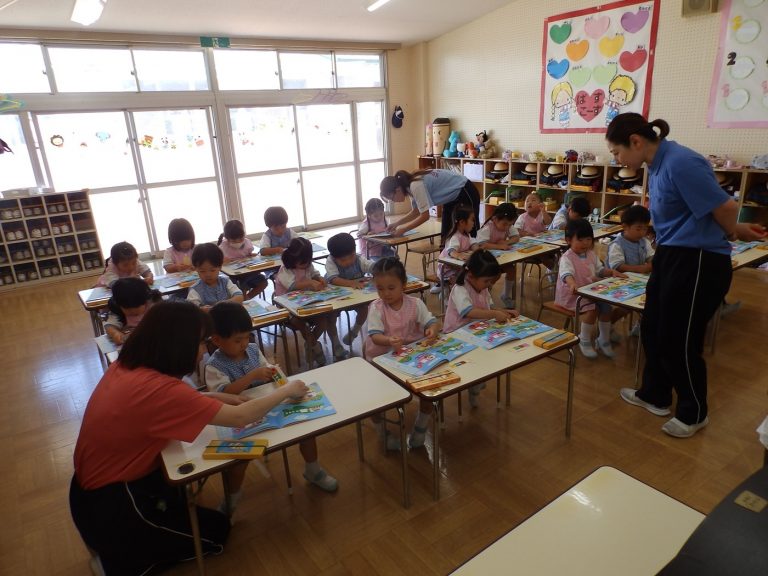 保育の様子　⑥　ばら組